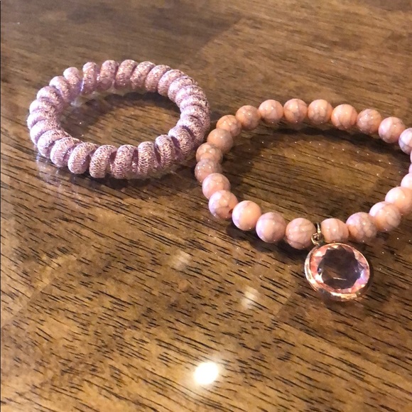 Bracelets - Picture 2 of 4